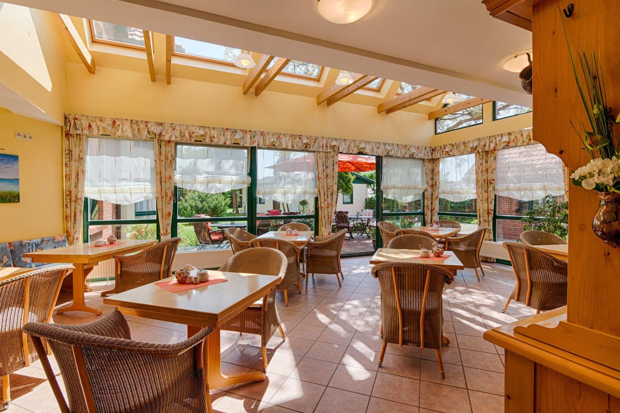Hotel Garni Nussbaumhof Юкеріц Екстер'єр фото
